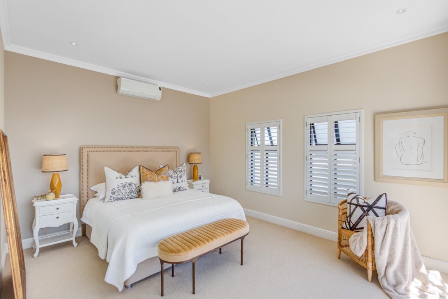 5 Bedroom Property for Sale in Kingswood Golf Estate Western Cape